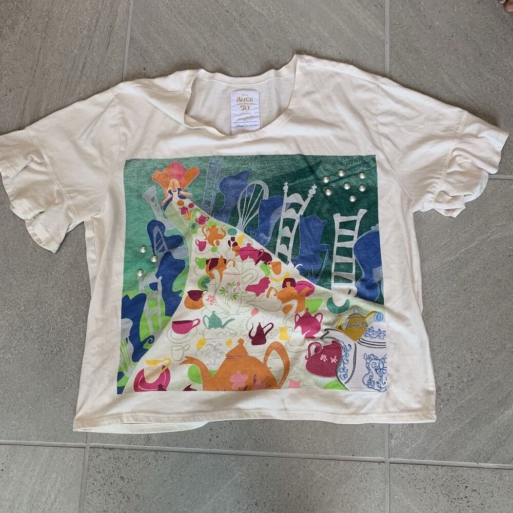 Disney Alice in Wonderland 70th Anniversary by Mary Blair T-Shirt Womens Large